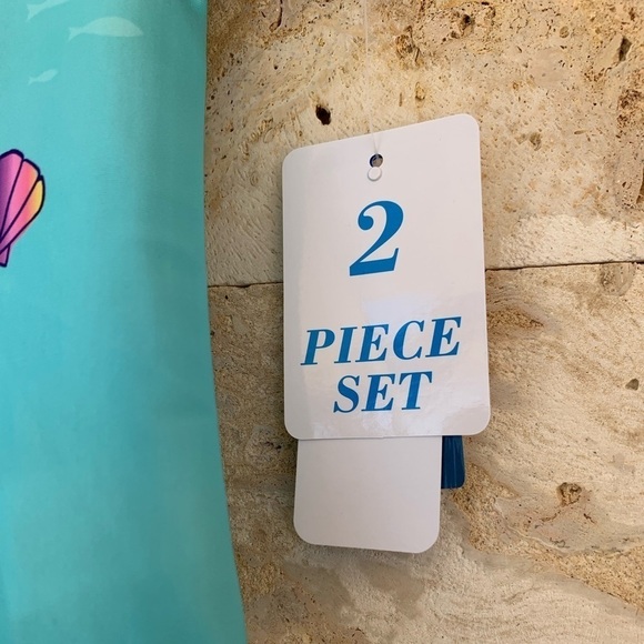 Caribbean Joe Girl’s Swimsuit With Short Sleeve Rash Guard Set 2-T - Picture 8 of 9